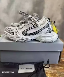 BALENCIAGA 3XL SNEAKER - BB190