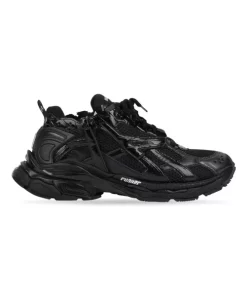 BALENCIAGA RUNNER SNEAKER IN BLACK - BB137