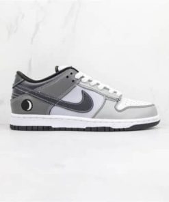 NIKE SB DUNK LOW LUNAR ECLIPSE EAST - NK78