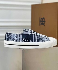 BURBERRY LOW-TOP SNEAKERS - BBR115