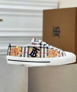 BURBERRY LOW-TOP SNEAKERS - BBR116