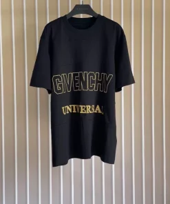 Givenchy T-shirt - GVS50