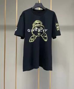 Givenchy T-shirt - GVS54