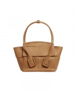 BOTTEGA VENETA WOMEN'S ARCO IN CARAMEL - WBV29