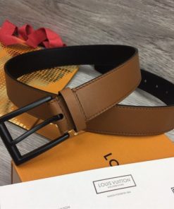 LOUIS VUITTON BELT - B068