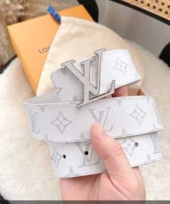 LOUIS VUITTON BELT - B076