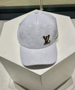 Louis Vuitton Cap - LHC17