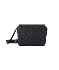 LOUIS VUITTON DISTRICT PM - LBV409