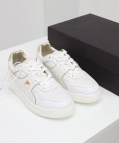 ONE STUD LOW-TOP NAPPA SNEAKER - VLS039