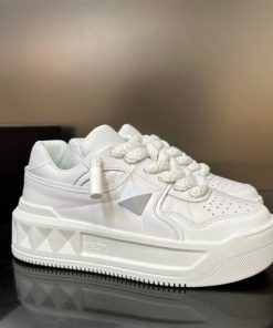 ONE STUD XL NAPPA LEATHER LOW-TOP SNEAKER - VLS022