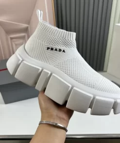 PRADA SNEAKERS - PRD076