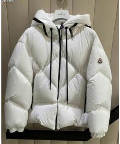 Moncler Coat - MC020