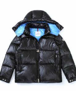 Moncler Coat - MC033