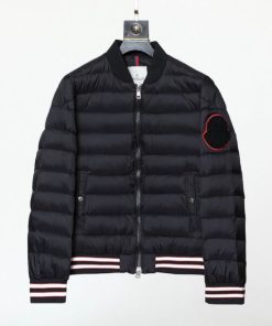 Moncler Coat - MC042