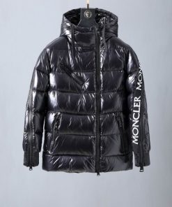 Moncler Coat - MC045