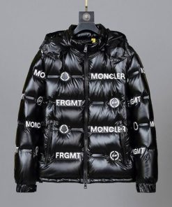 Moncler Coat - MC048